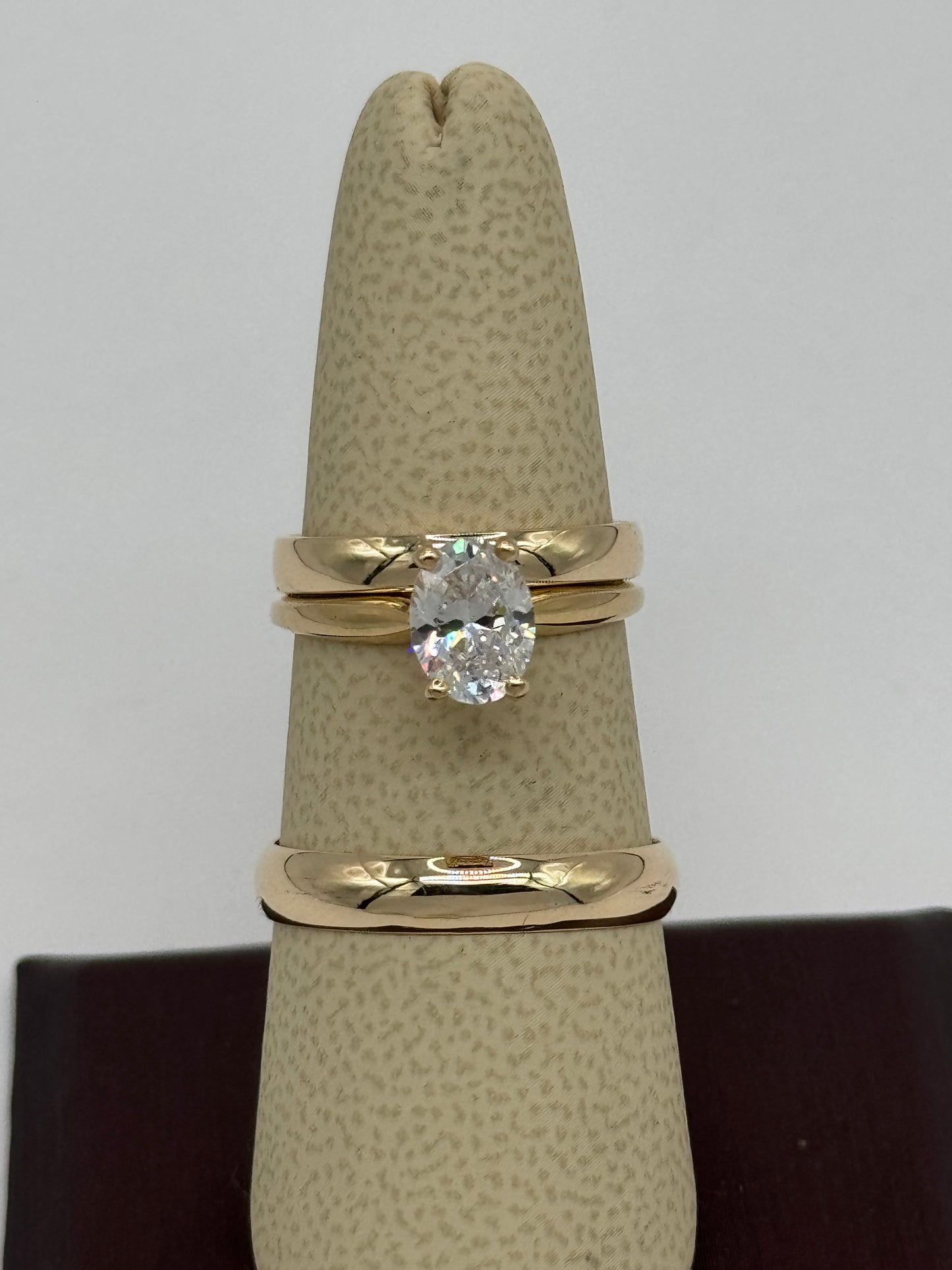 Oval Ring 14K Yellow Gold