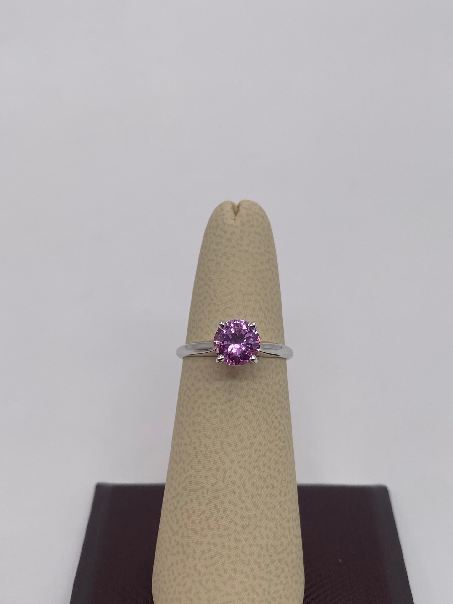 Round Ring 14K White Gold - Rose Stone