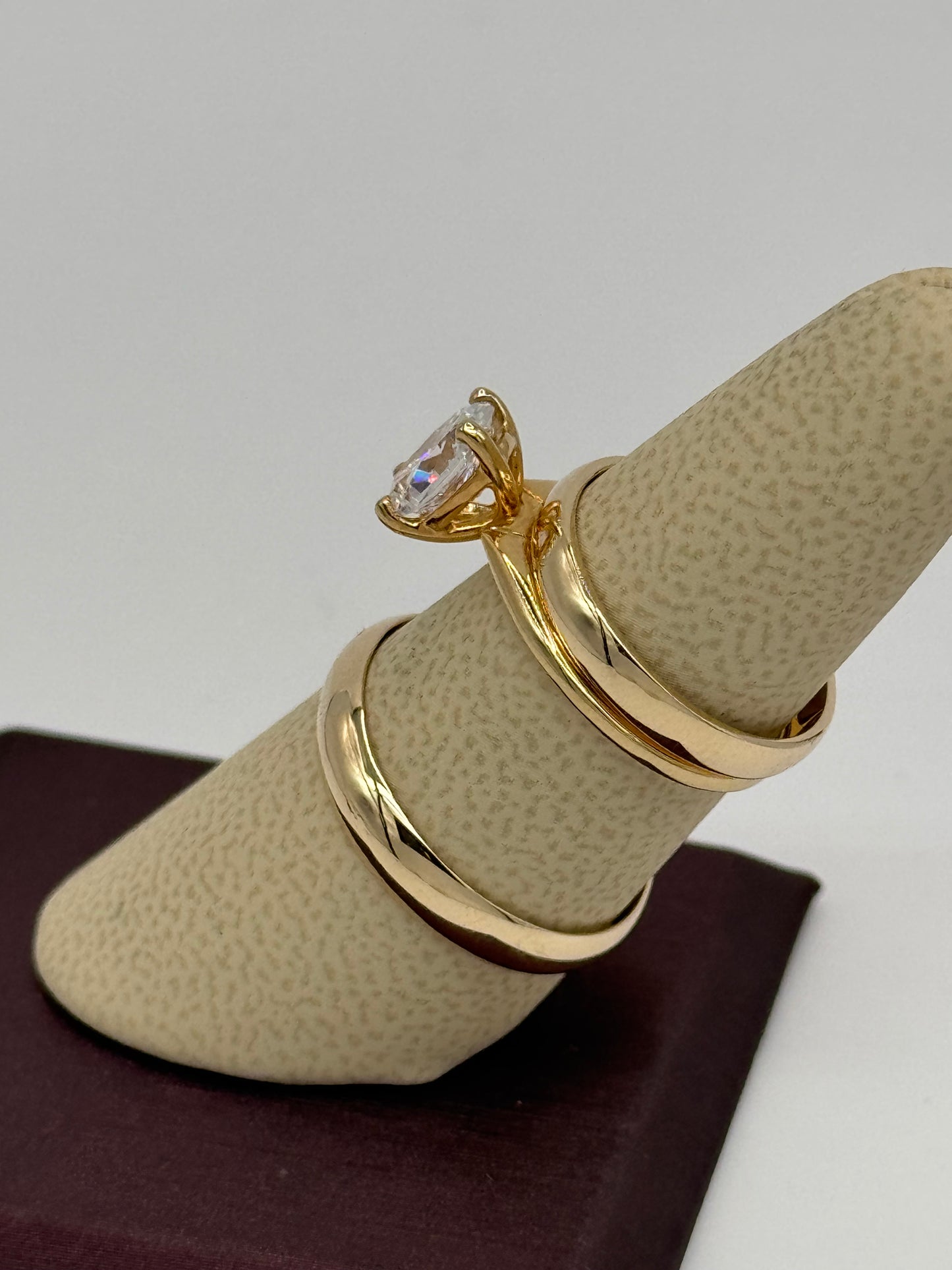 Oval Ring 14K Yellow Gold