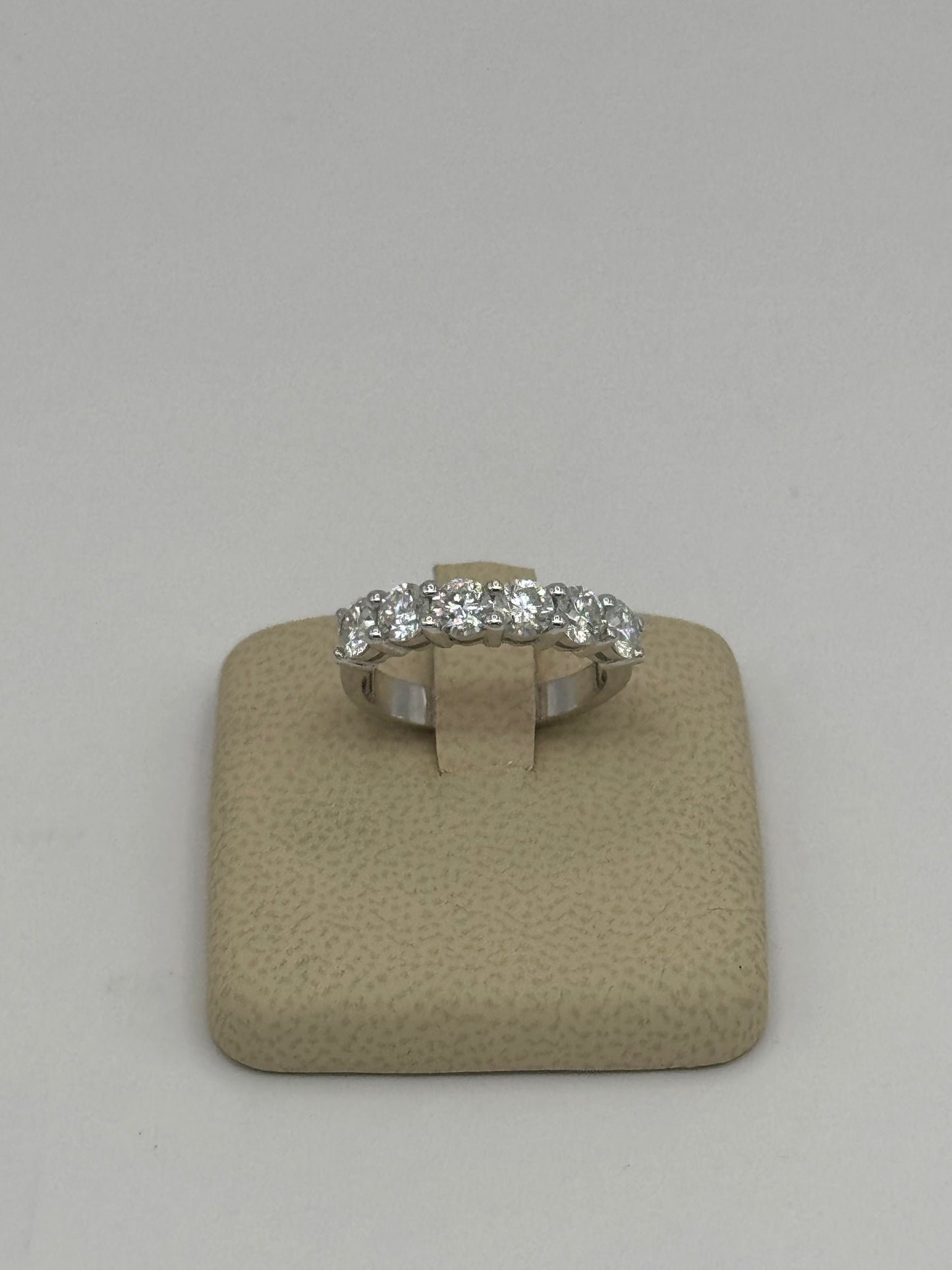 Half Eternity Ring 0.10 Ct