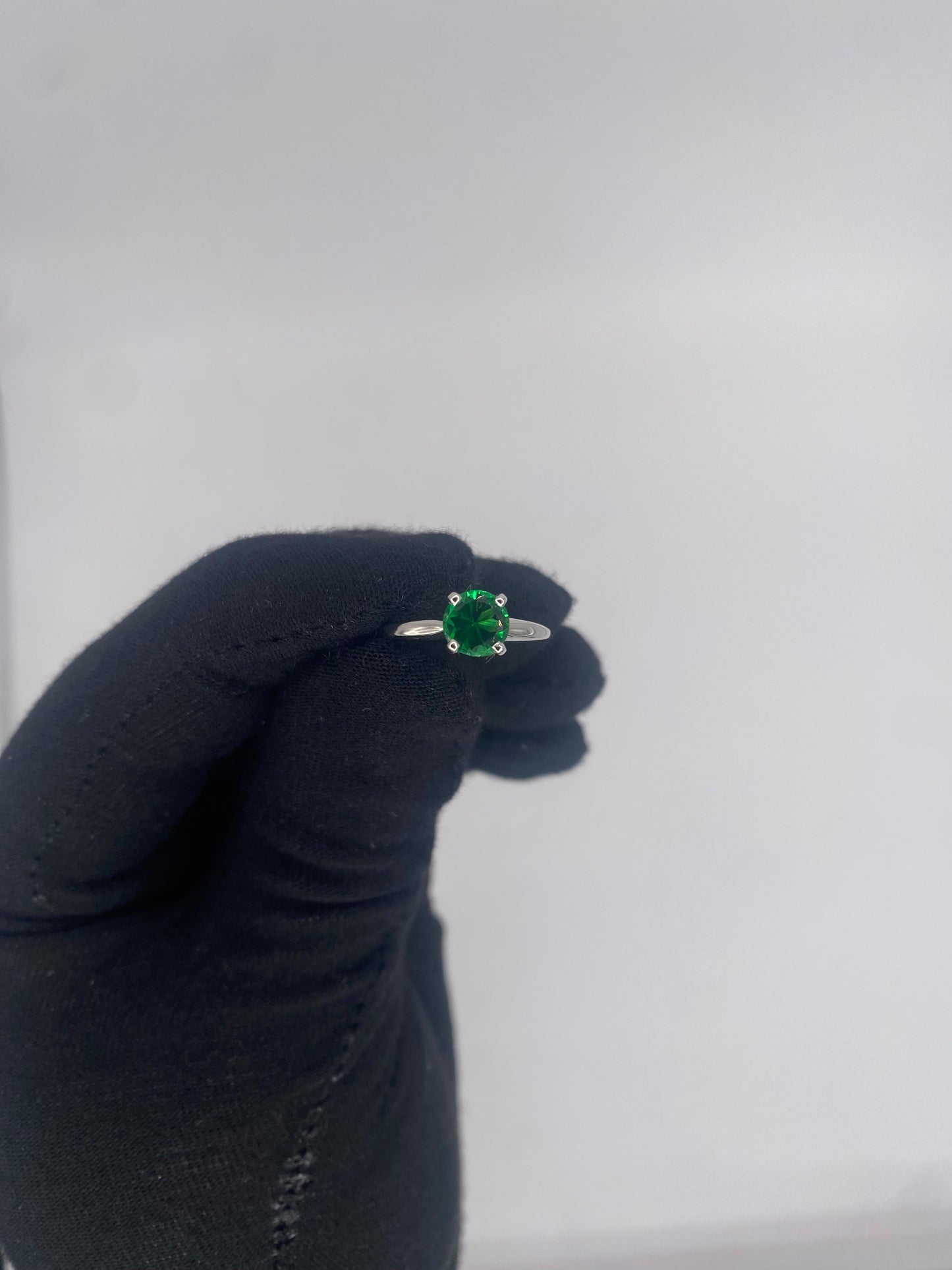 Solitare Ring 14K Yellow Gold - Green Stone